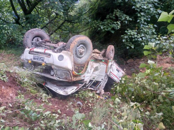 दार्चुलामा जीप दुर्घटना, तीन जना घाइते